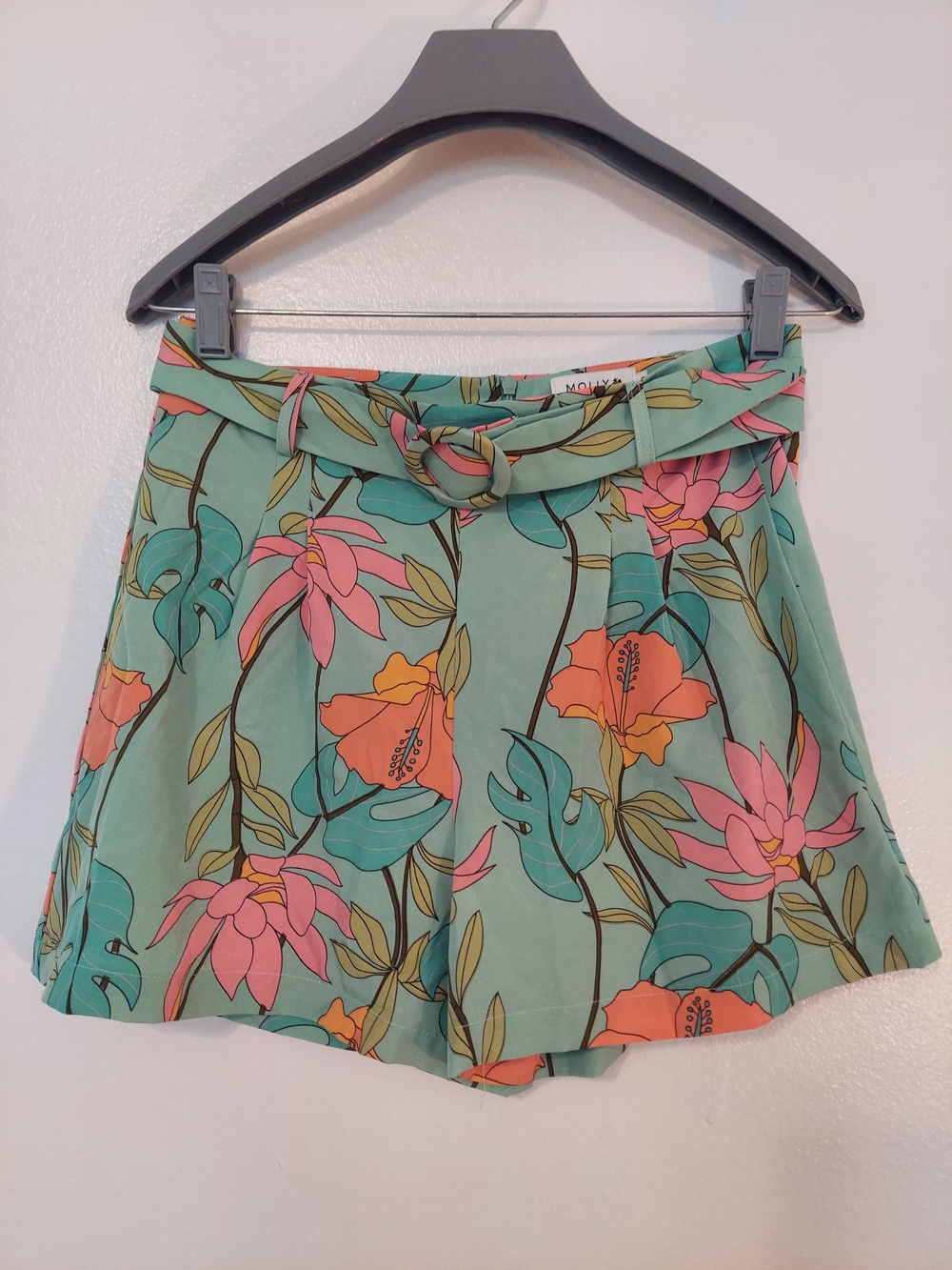 Molly Bracken Women's Colorful Floral Belted Shorts Size S